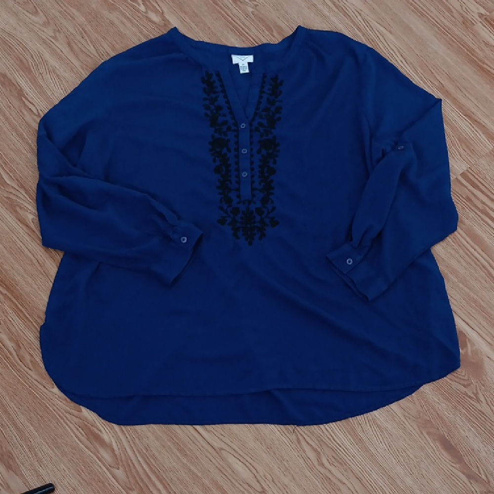 St. Johns Bay Womens 2XL.Navy Blue Black Embroidered Top Long Sleeves Buttons